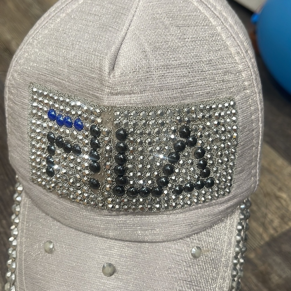 Hat Fila - Picture 5 of 7